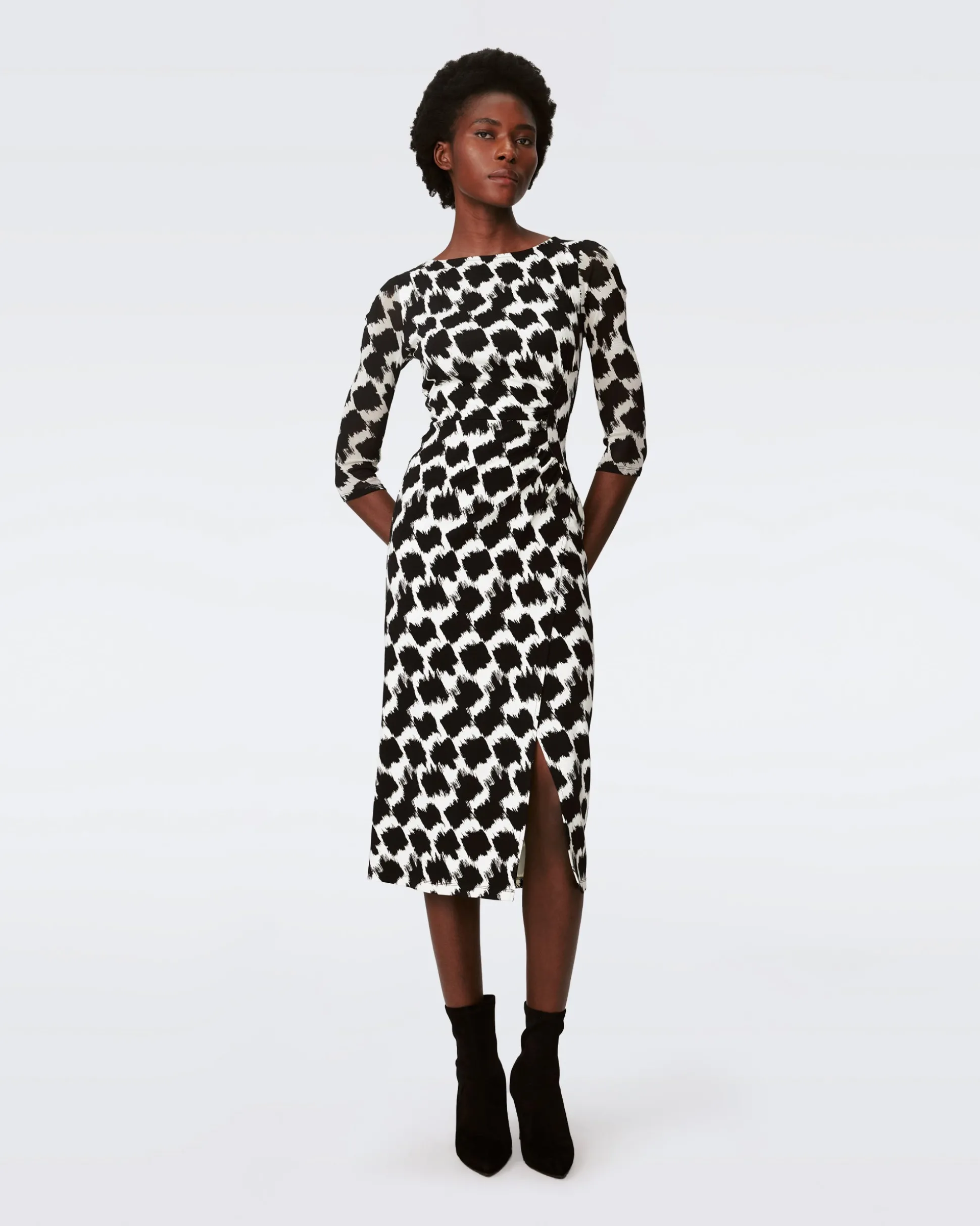 Linea Dress